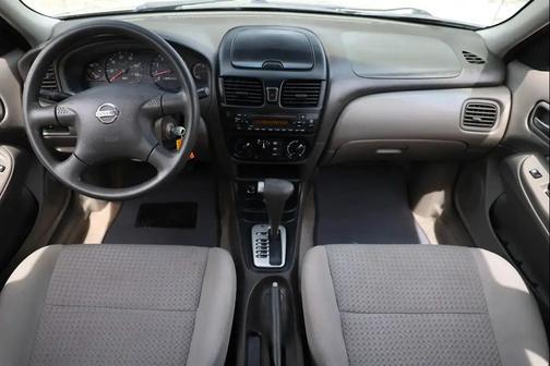 GRAY 2004 Nissan Sentra 1.8 S