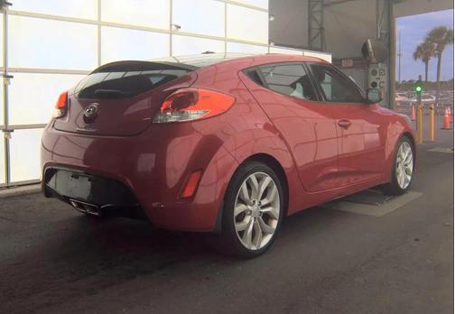 2013 Hyundai Veloster Base