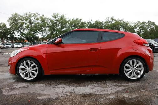 2013 Hyundai Veloster Base