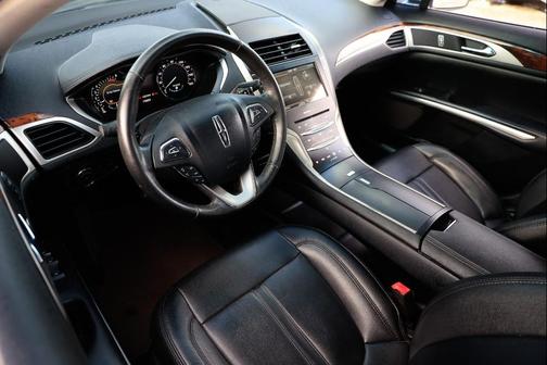 2016 Lincoln MKZ Base