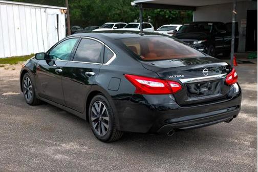 2017 Nissan Altima 2.5 SV