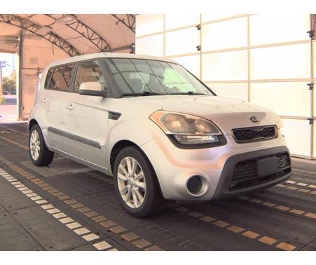 2013 Kia Soul +