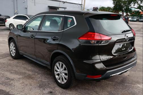 2017 Nissan Rogue S