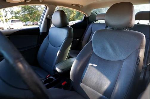 2012 Hyundai ELANTRA Limited