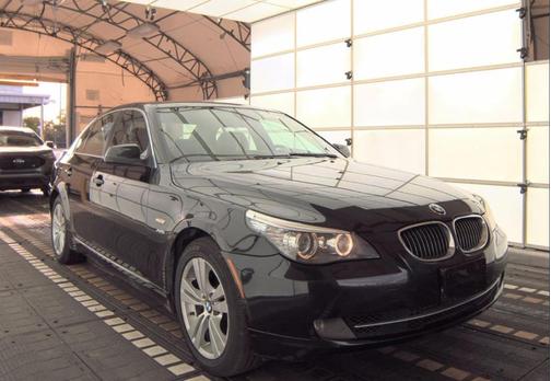 2010 BMW 528 xDrive