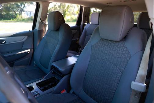 2014 Chevrolet Traverse LS