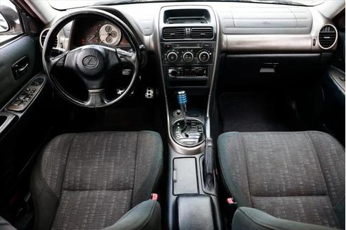 2001 Lexus IS 300 Base