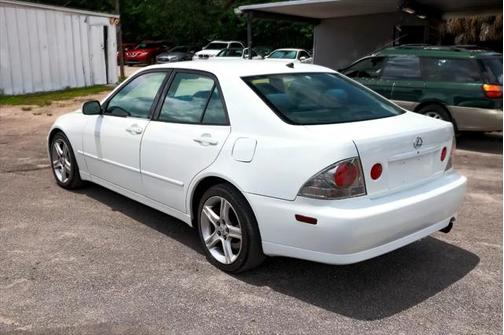 2001 Lexus IS 300 Base