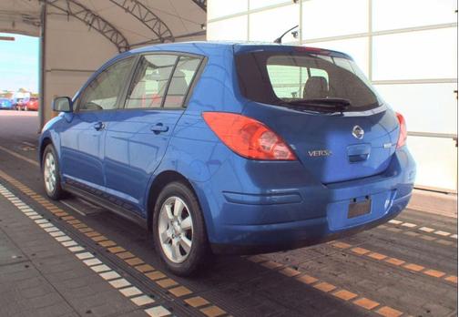 2012 Nissan Versa 1.8 S