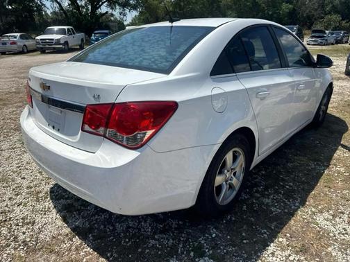 Summit White 2014 Chevrolet Cruze 1LT