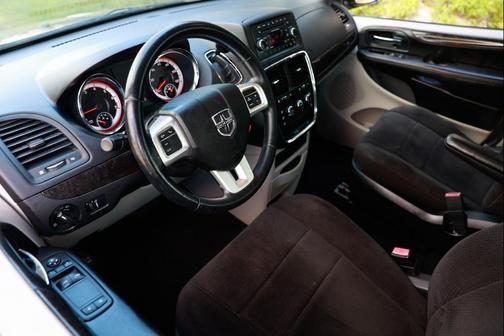 2012 Dodge Grand Caravan SE/AVP