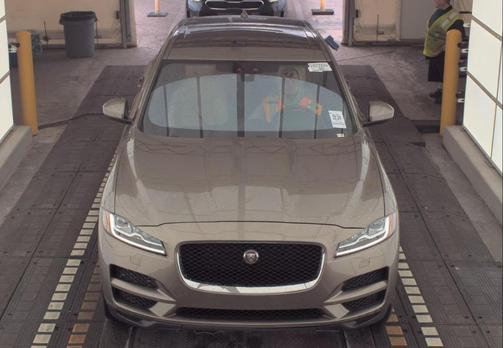 2017 Jaguar F-PACE 35t Prestige