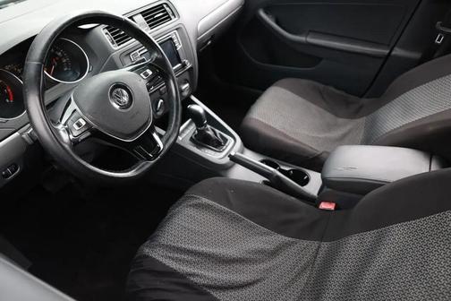 Platinum Gray Metallic 2016 Volkswagen Jetta 1.4T SE