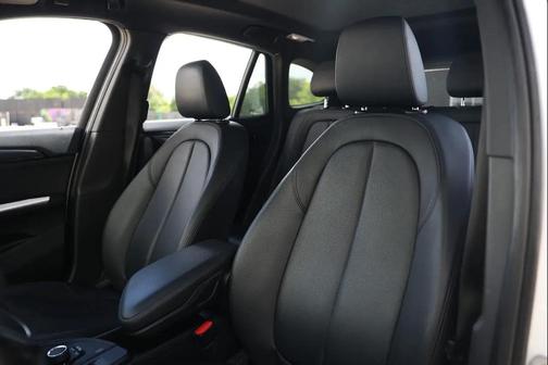 WHITE 2018 BMW X1 sDrive28i