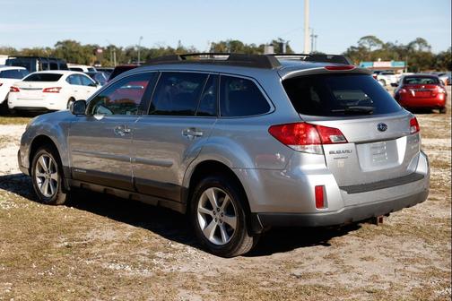 2013 Subaru Outback 2.5i Premium