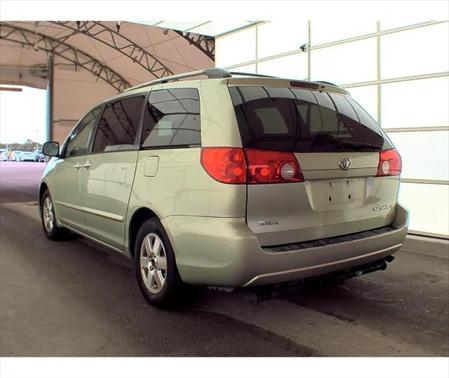 2007 Toyota Sienna LE