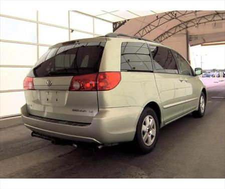 2007 Toyota Sienna LE