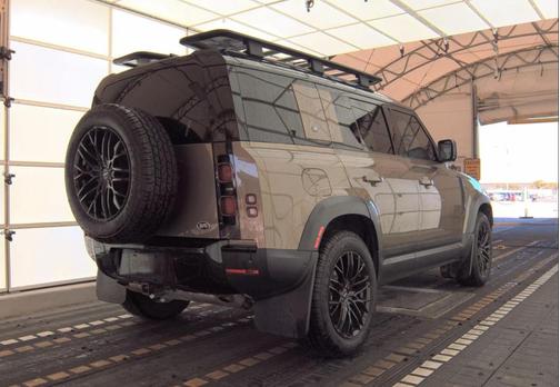 2020 Land Rover Defender 110 First Edition