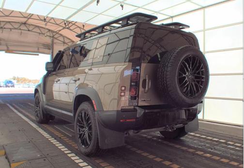 2020 Land Rover Defender 110 First Edition