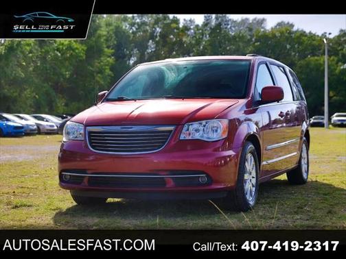 2013 Chrysler Town & Country Touring
