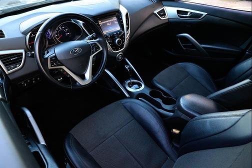 2015 Hyundai Veloster Base
