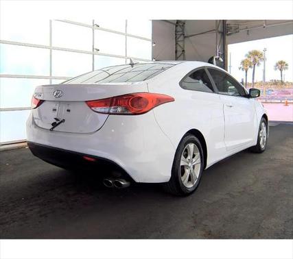2013 Hyundai ELANTRA GS