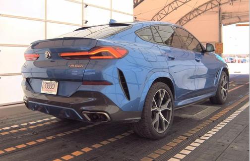 2020 BMW X6 M50i