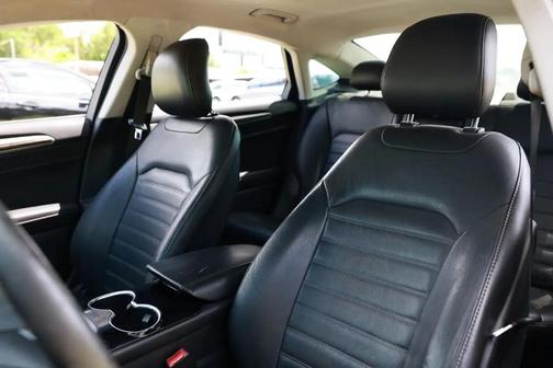 Ruby Red Metallic Tinted Clearcoat 2014 Ford Fusion SE