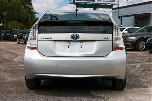 Classic Silver Metallic 2010 Toyota Prius One