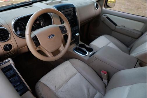 2010 Ford Explorer XLT