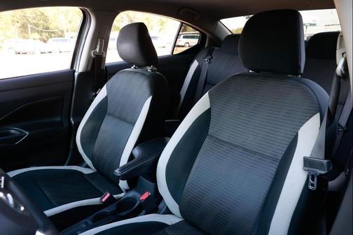 2020 Nissan Versa 1.6 SV