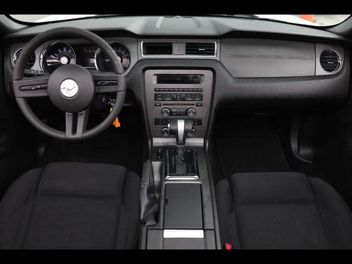 2010 Ford Mustang Premium