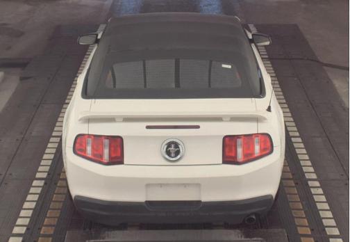 2010 Ford Mustang Premium