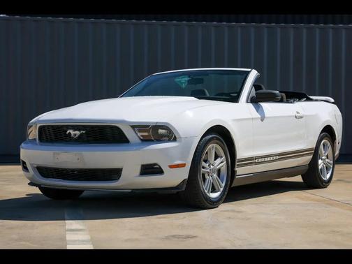 2010 Ford Mustang Premium