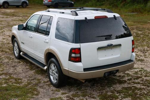 Oxford White Clearcoat 2007 Ford Explorer Eddie Bauer