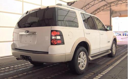 Oxford White Clearcoat 2007 Ford Explorer Eddie Bauer