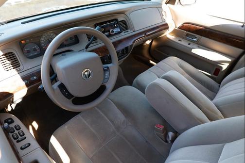 2005 Mercury Grand Marquis GS