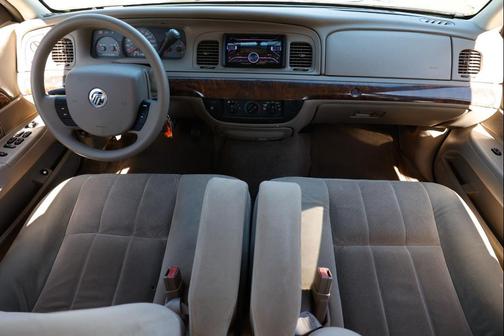 2005 Mercury Grand Marquis GS