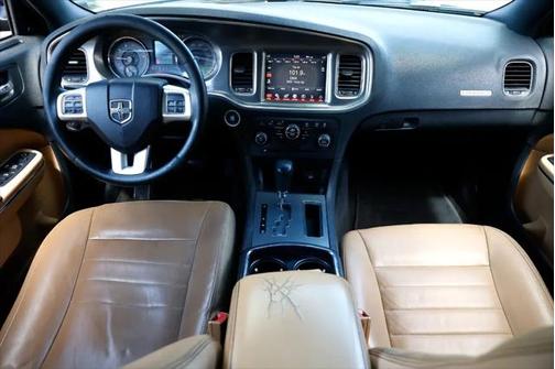 2011 Dodge Charger Base
