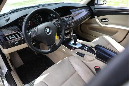 SILVER 2010 BMW 528 4DR SEDAN RWD