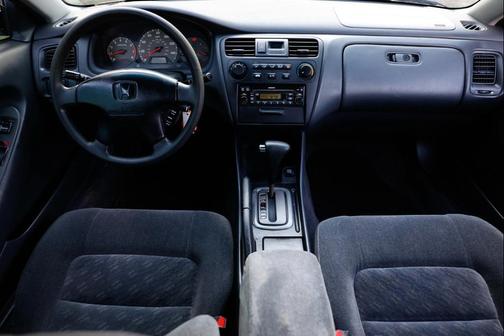 2001 Honda Accord 2.3 LX