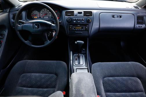 2001 Honda Accord 2.3 LX