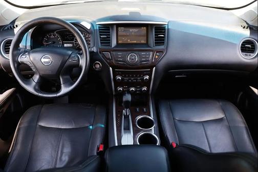 Brilliant Silver 2013 Nissan Pathfinder SL