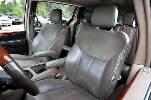 2014 Chrysler Town & Country Limited