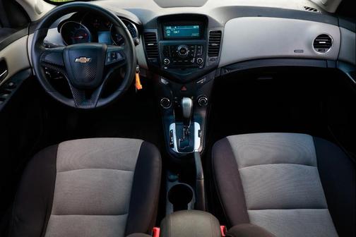 2015 Chevrolet Cruze LS