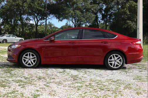 Ruby Red Metallic Tinted Clearcoat 2016 Ford Fusion SE