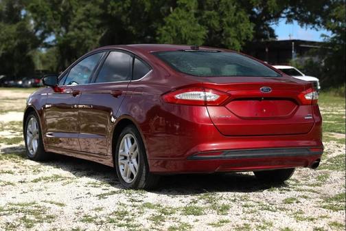Ruby Red Metallic Tinted Clearcoat 2016 Ford Fusion SE
