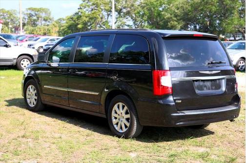 2015 Chrysler Town & Country Touring