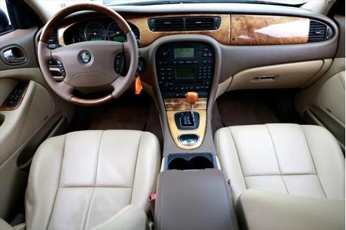 2005 Jaguar S-Type 4.2L V8
