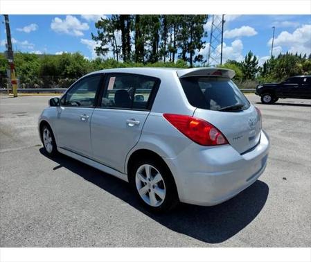 2012 Nissan Versa 1.8 SL